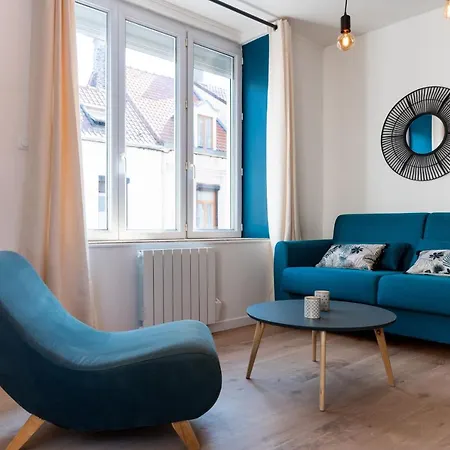 Black - Centre - Premium Apartment Calais