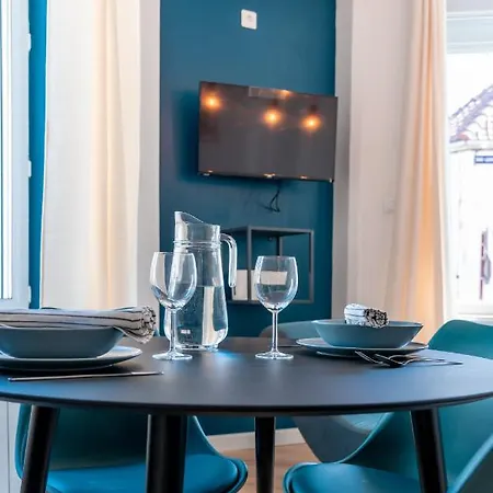 Apartment Black - Centre - Premium Calais